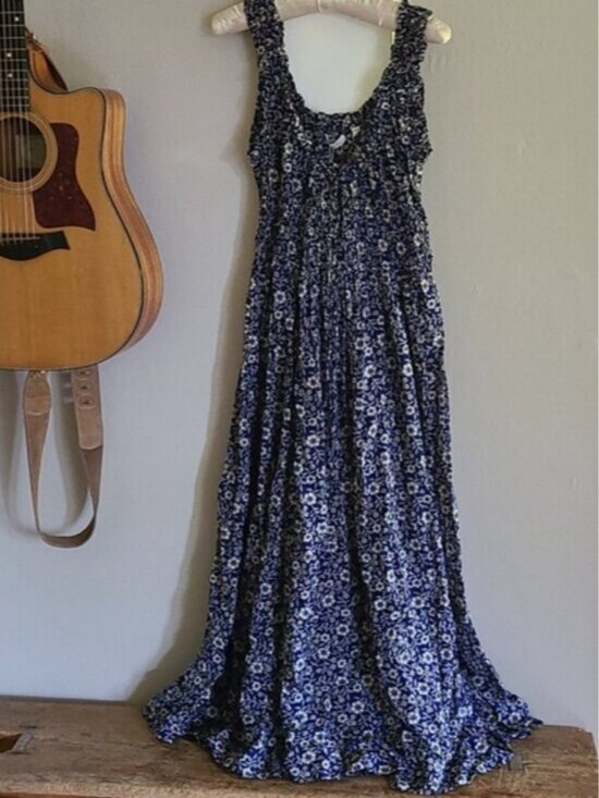 Doen. Dresses & Skirts - Doen Emmeretta Dress NWT small.